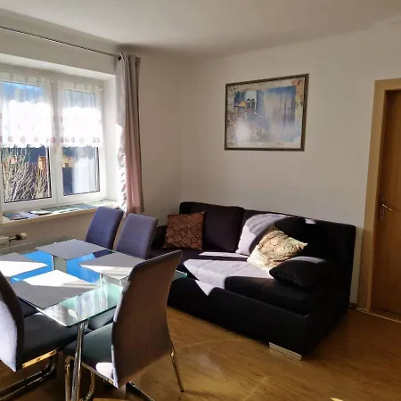 Stefan / Ferien إيسينيرزير